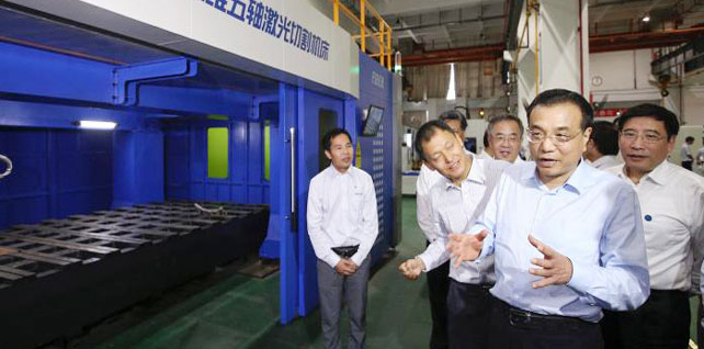 Le premier ministre Li Keqiang encourage la Chine à faire 2025 à Shenzhen
